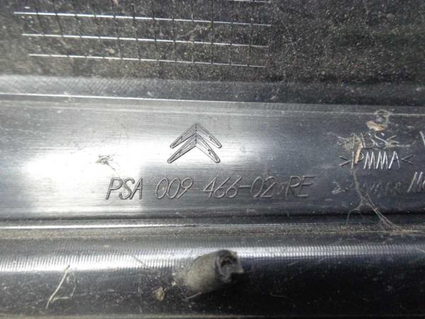 FEU ARRIERE DROIT CITROEN C4 GRAND PICASSO 2006-2013 - Vue 3